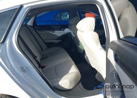 2018 Honda Accord Touring z USA, uszkodzony, nr VIN 1HGCV1F90JA043812